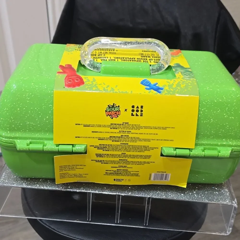 Caboodles X Taste Beauty X  Sour Patch Kids‎ On-The-Go Girl Cosmetic Case